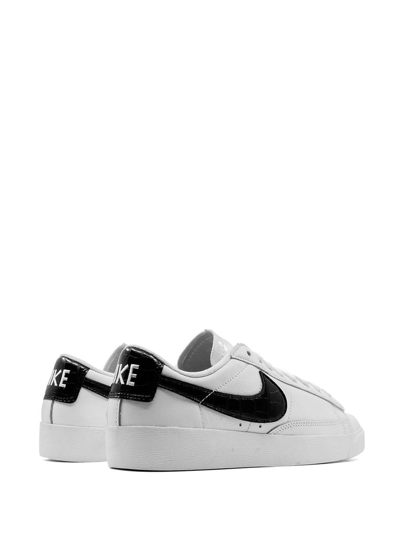 Blazer Low '77 Vintage "White /Black"