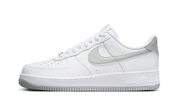 Air Force 1 Low '07 "White/Light Smoke Grey"